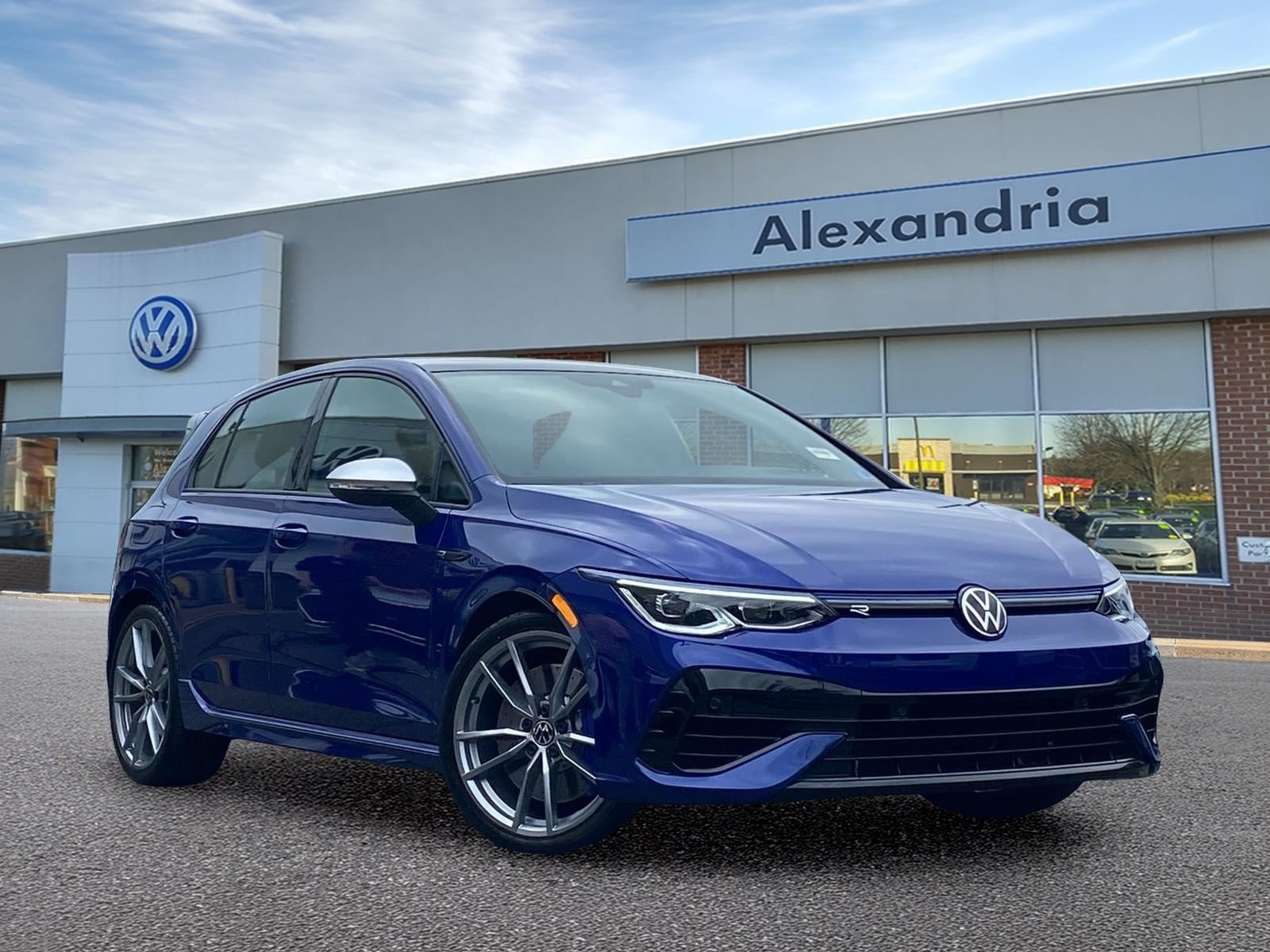 Used 2024 Volkswagen Golf R AWD/4WD image 1