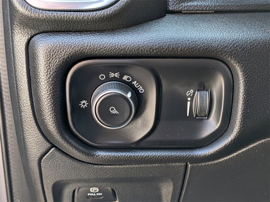 Used 2024 RAM 1500 Laramie image 11