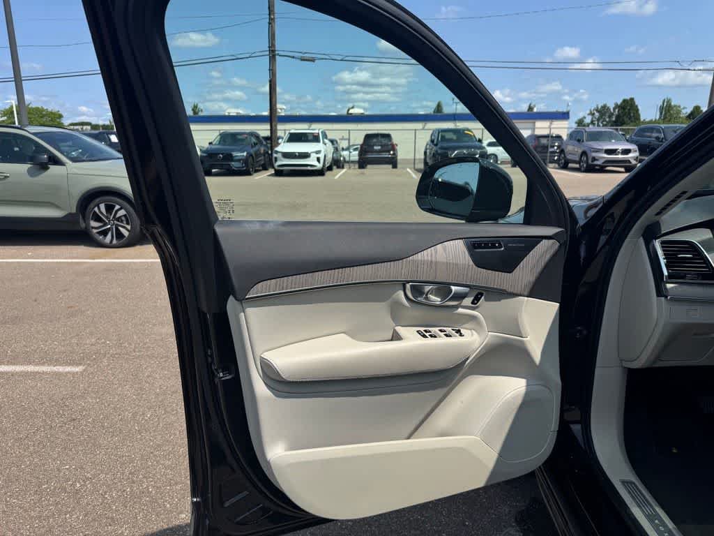 Used 2024 Volvo XC90 B6 Plus w/ Protection Package Premier AWD/4WD image 17
