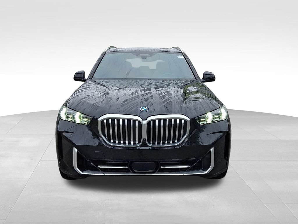 Used 2024 BMW X5 xDrive50e w/ Premium Package AWD/4WD image 2
