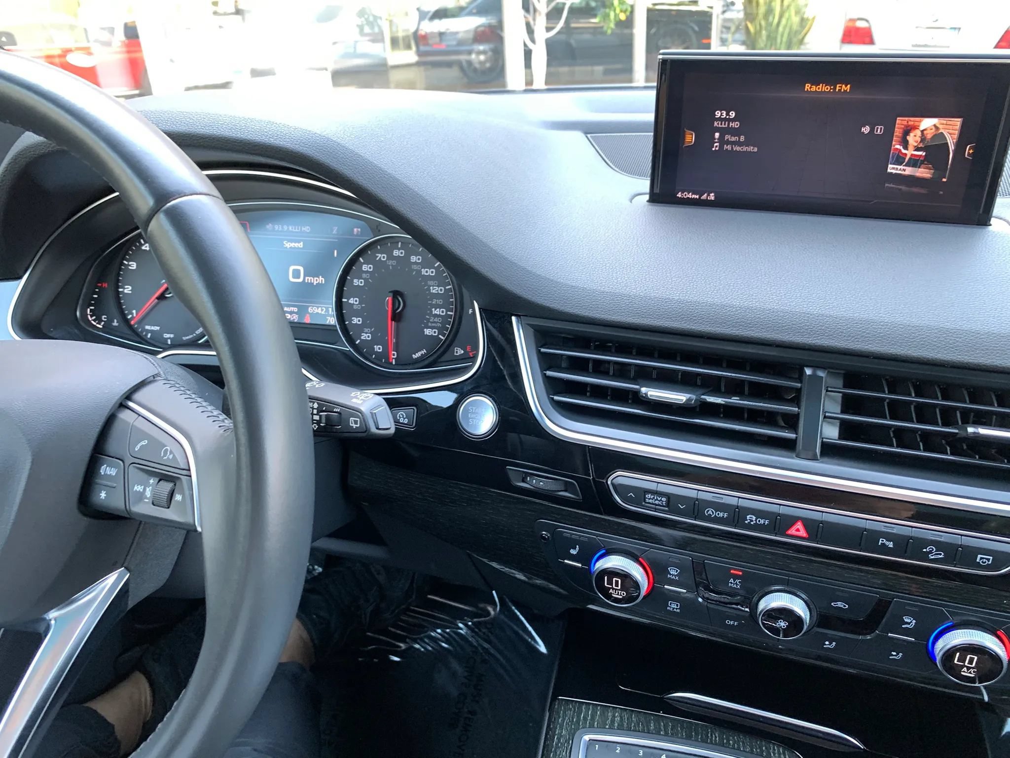 Used 2019 Audi Q7 3.0T Premium w/ Towing Package AWD/4WD image 16