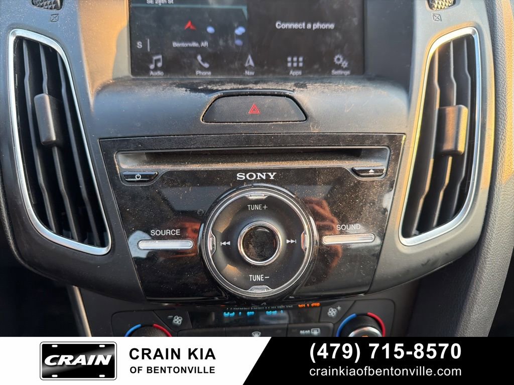 Used 2018 Ford Focus Titanium image 21
