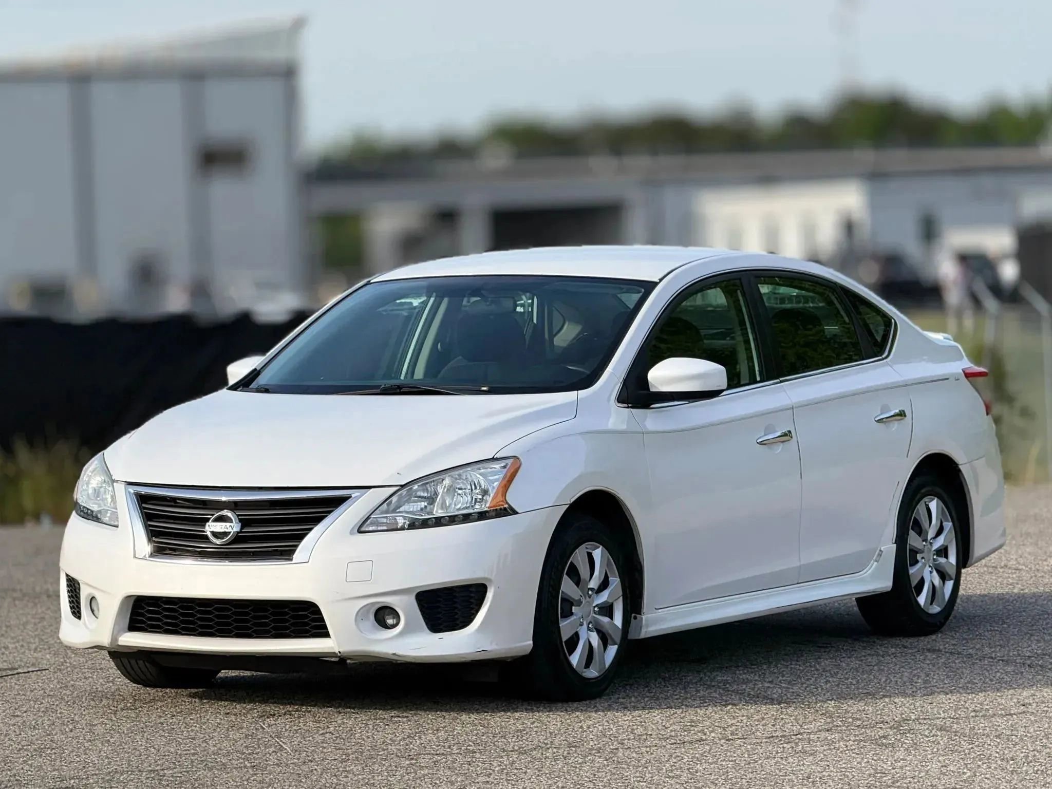Used 2014 Nissan Sentra SR FWD image 4