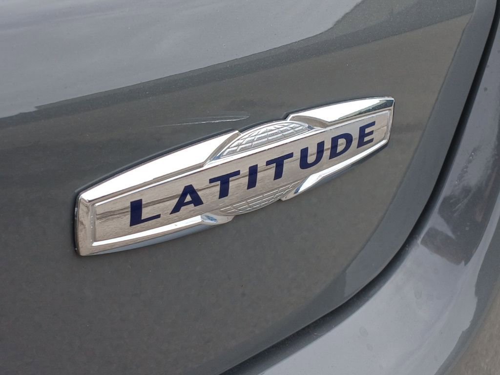 Used 2023 Jeep Compass Latitude w/ Convenience Group image 27