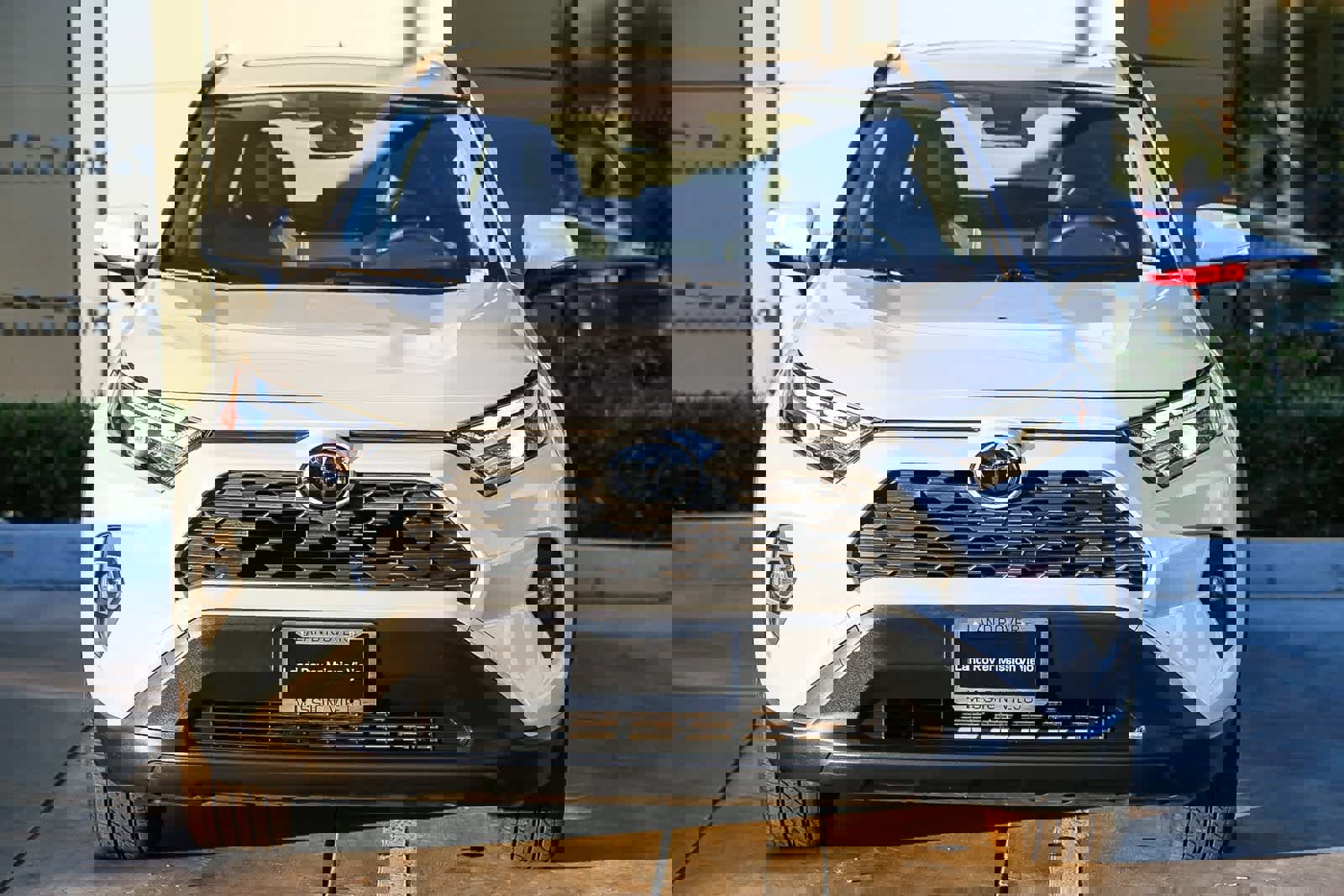 Used 2023 Toyota RAV4 XLE Premium image 2