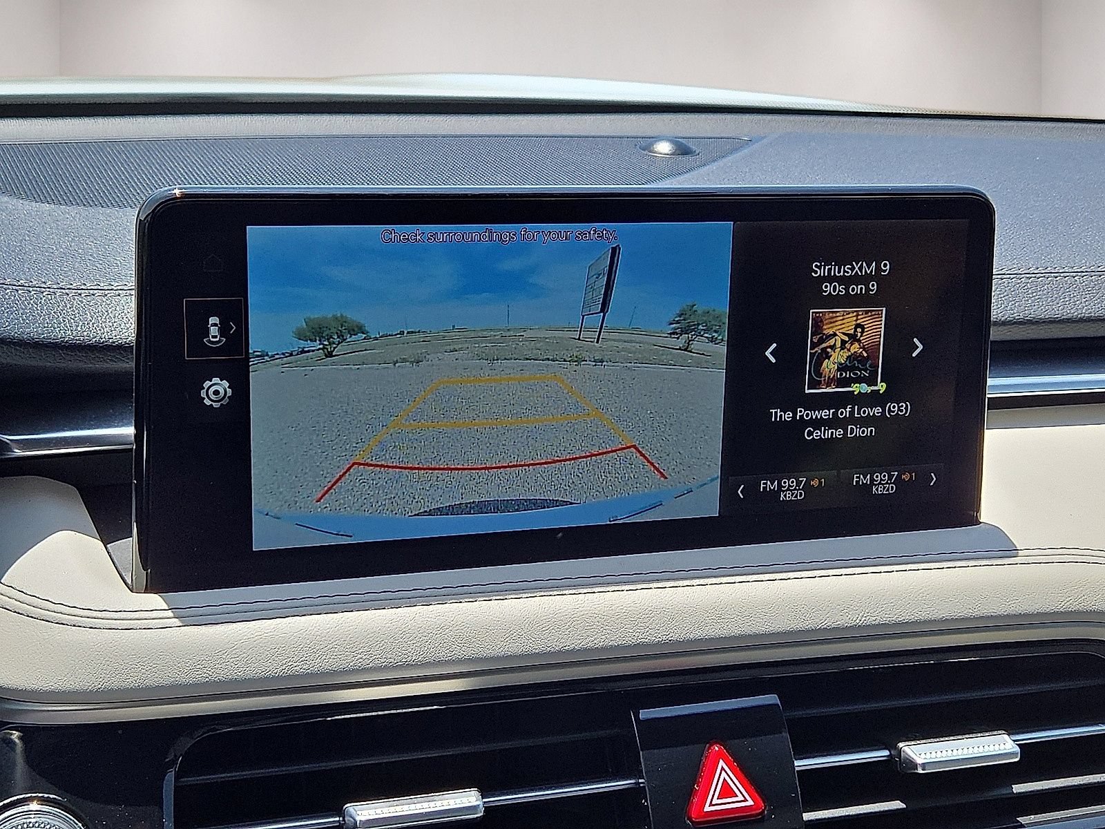 Used 2025 Genesis G70 2.5T RWD image 27