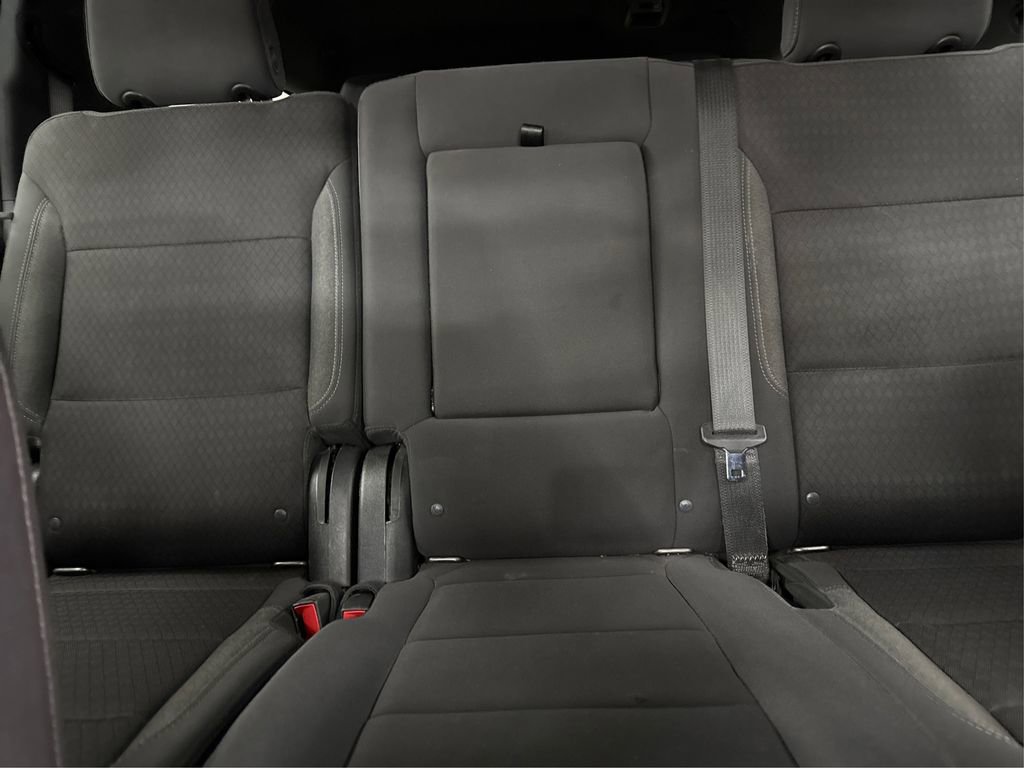 Used 2022 Chevrolet Suburban LS AWD/4WD image 19