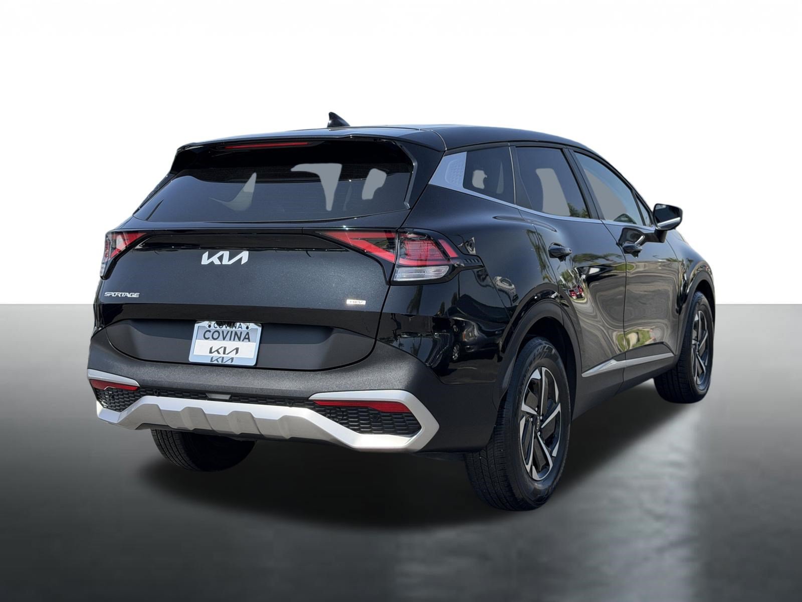 Used 2025 Kia Sportage LX FWD image 8