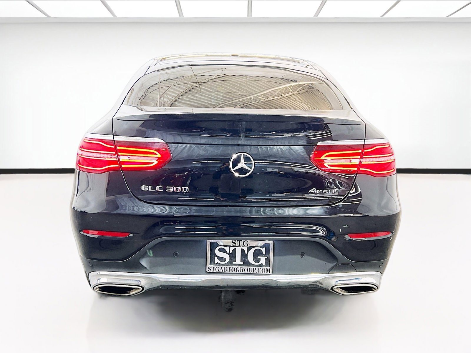 Used 2019 Mercedes-Benz GLC 300 4MATIC Coupe w/ Multimedia Package image 5