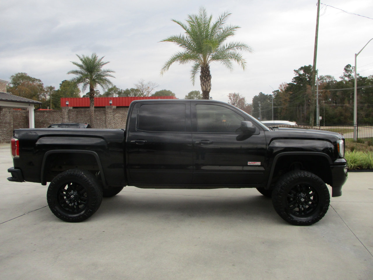 Used 2017 GMC Sierra 1500 SLT image 14