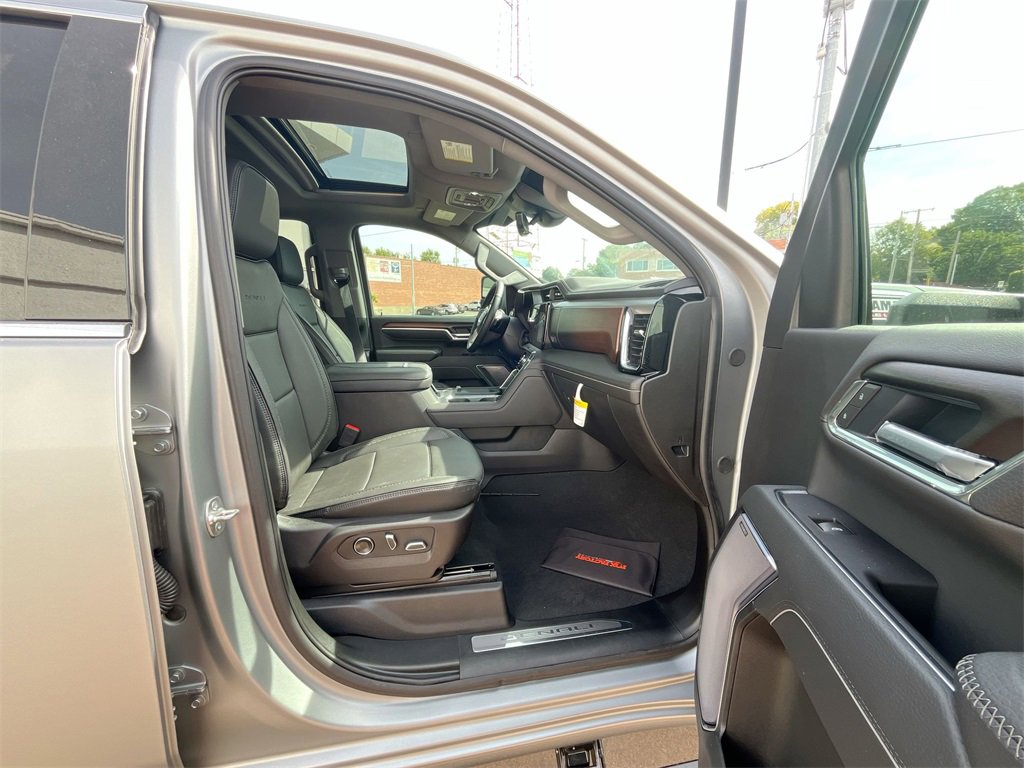 New 2025 GMC Sierra 2500 Denali w/ Denali Reserve Package image 43