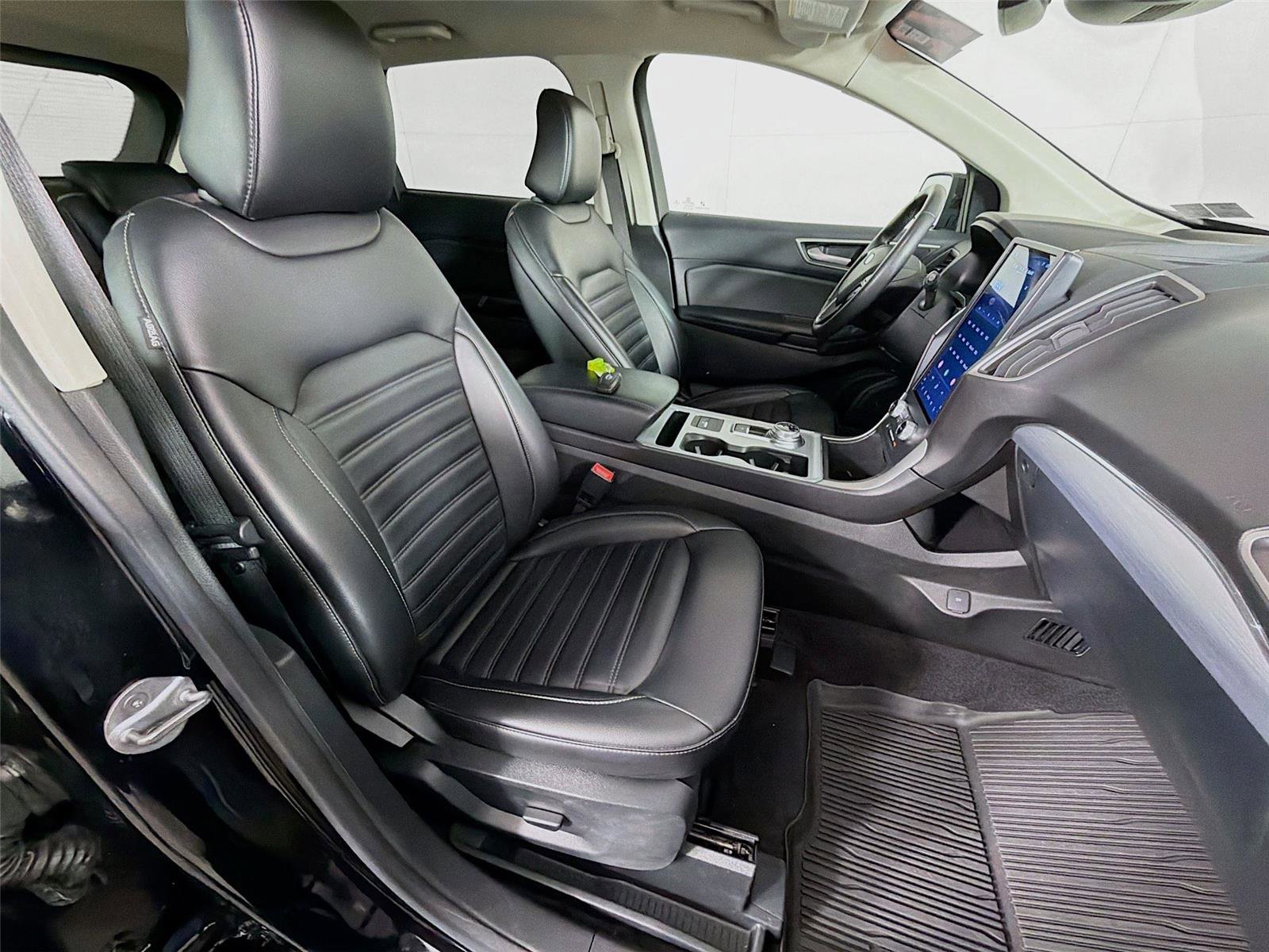 Used 2022 Ford Edge SEL w/ Convenience Package image 27