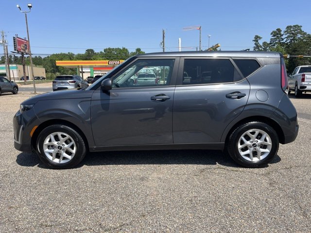 Used 2023 Kia Soul LX w/ LX Technology Package image 4