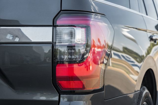 Used 2021 Ford Expedition Limited RWD image 8