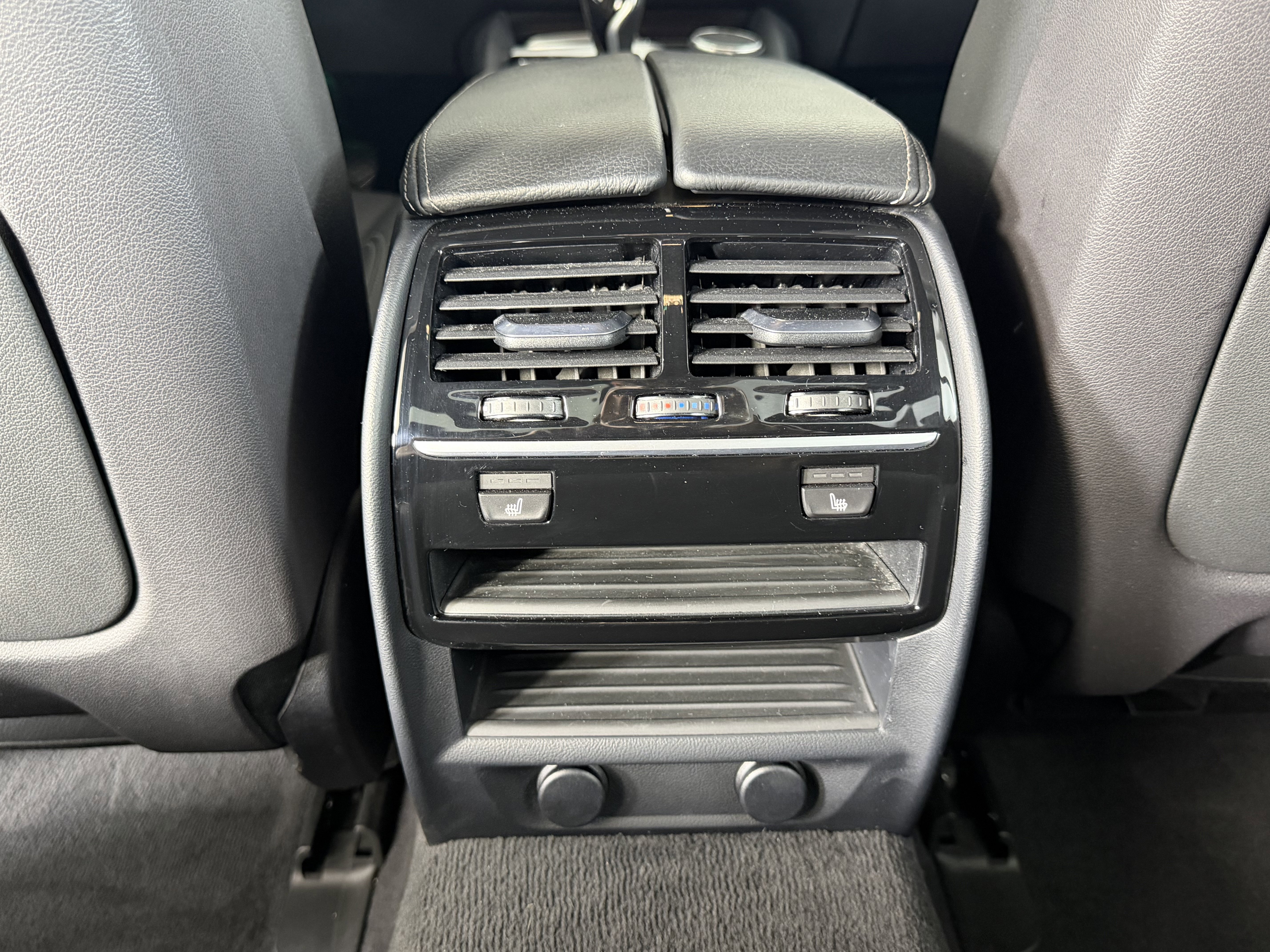 Used 2018 BMW 530i xDrive image 17