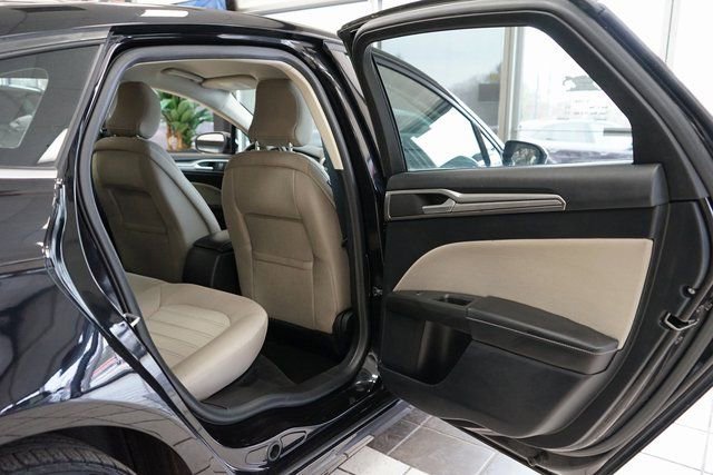 Used 2019 Ford Fusion S image 39