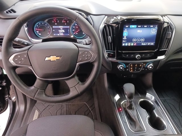 Used 2023 Chevrolet Traverse LT image 14