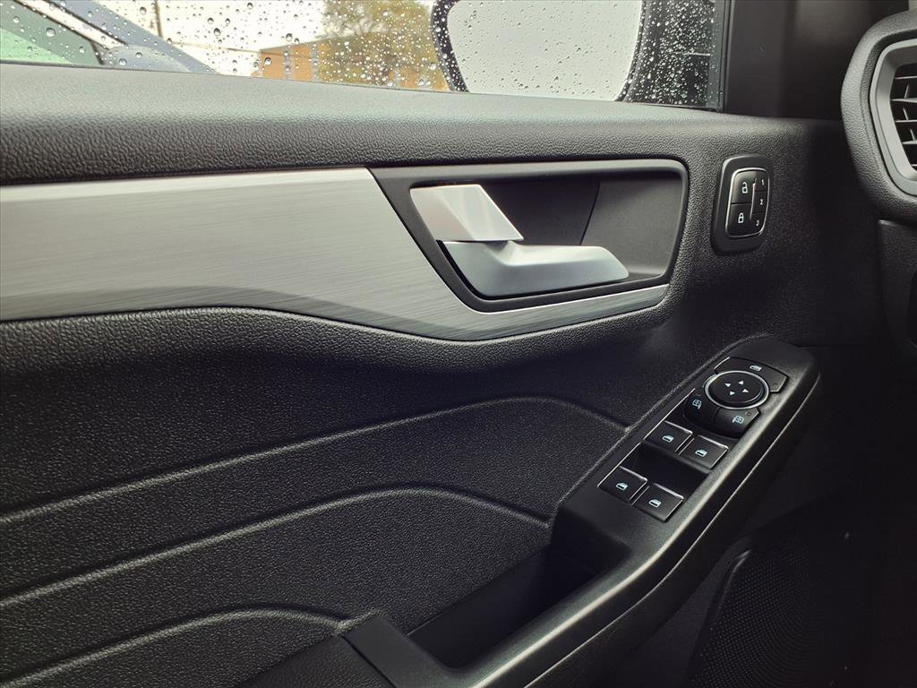 Used 2023 Ford Escape Platinum image 21