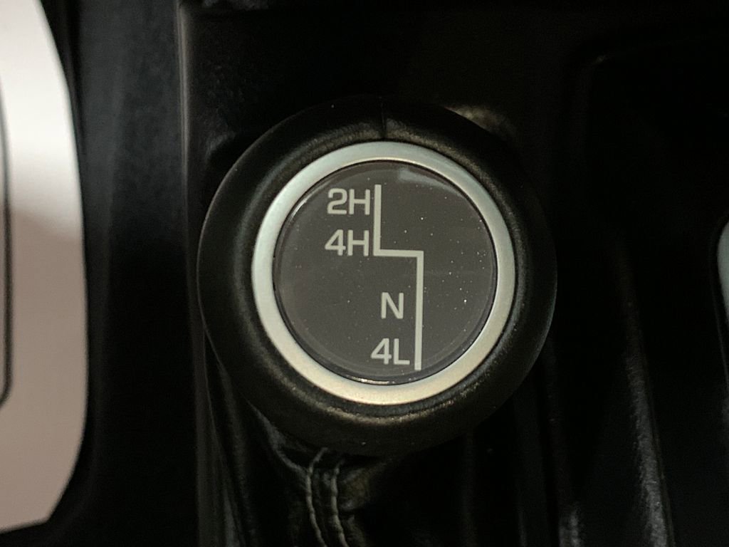 Used 2022 Jeep Wrangler Unlimited Rubicon w/ Steel Bumper Group image 30