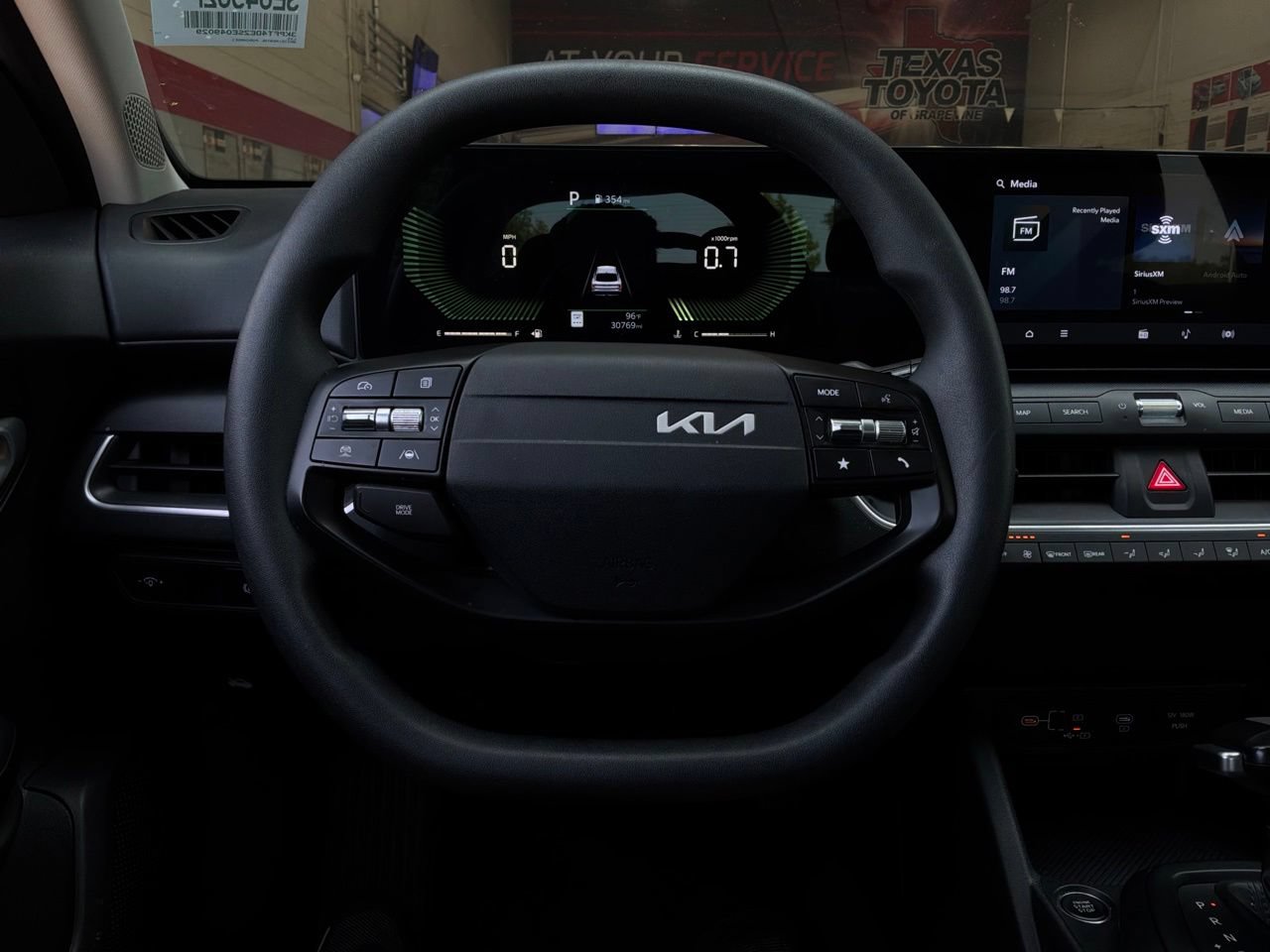Used 2025 Kia K4 FWD image 33
