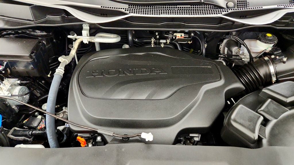 Used 2025 Honda Odyssey Sport-L image 28