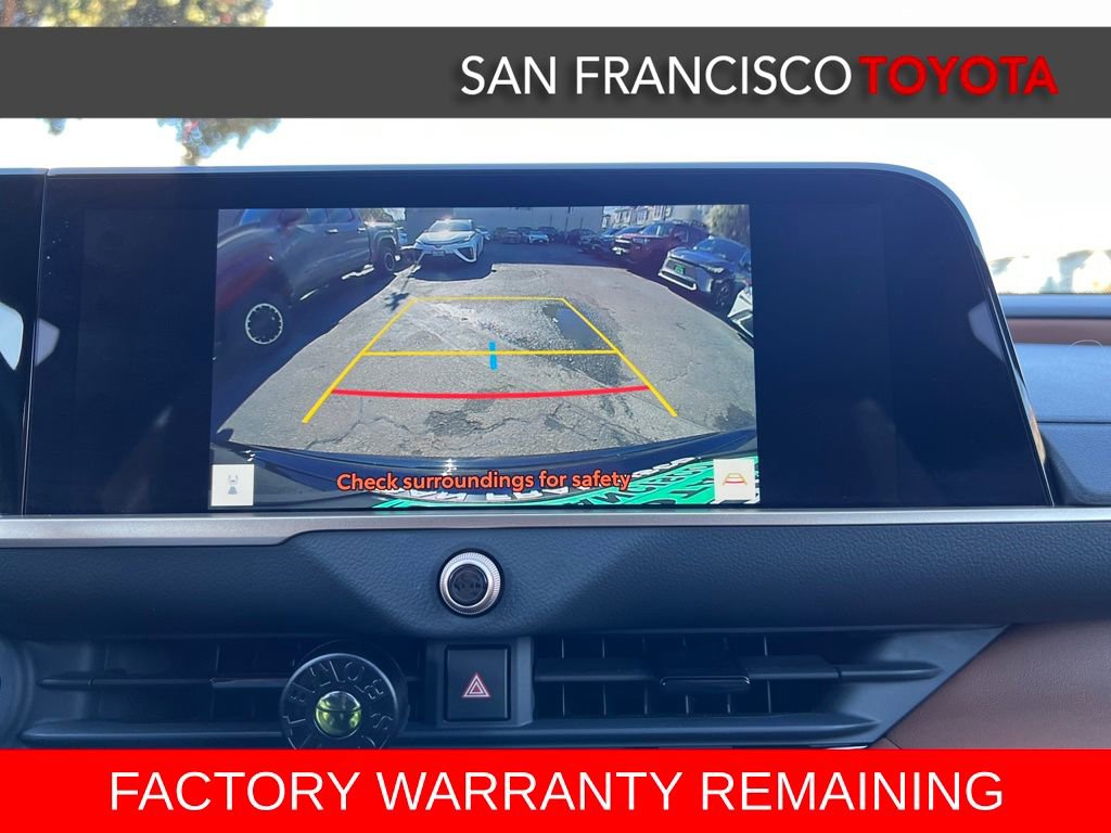 Certified 2025 Toyota Crown Signia XLE image 30