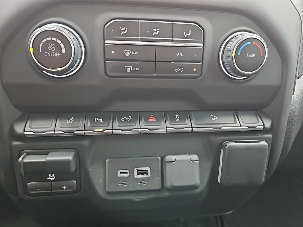 Used 2025 Chevrolet Silverado 2500 Custom w/ Custom Value Package AWD/4WD image 23