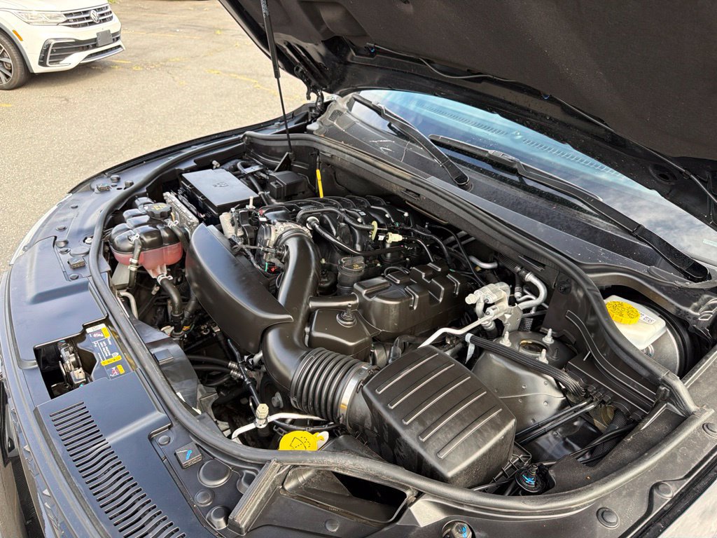 Used 2024 Dodge Durango GT AWD/4WD image 39