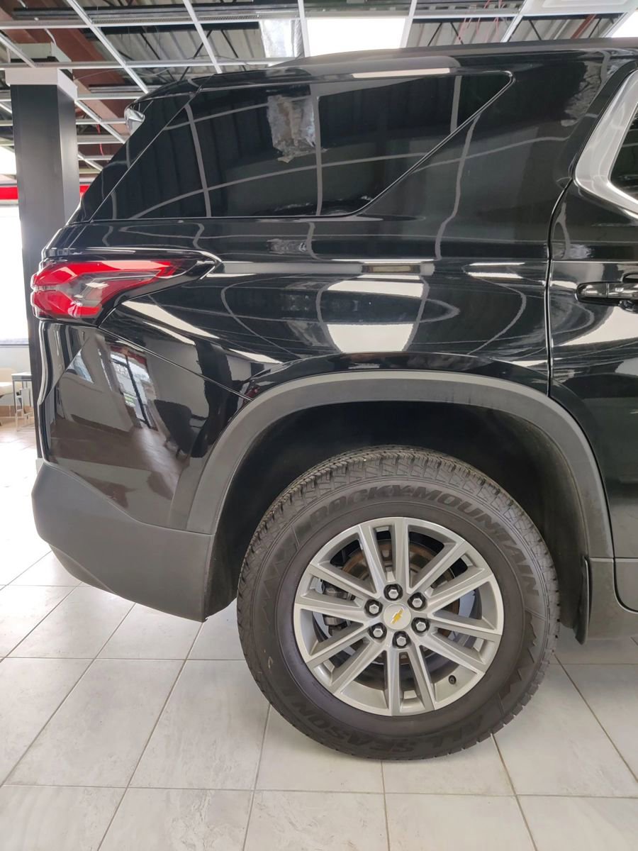Used 2023 Chevrolet Traverse LT w/ LPO, Floor Liner Package image 4