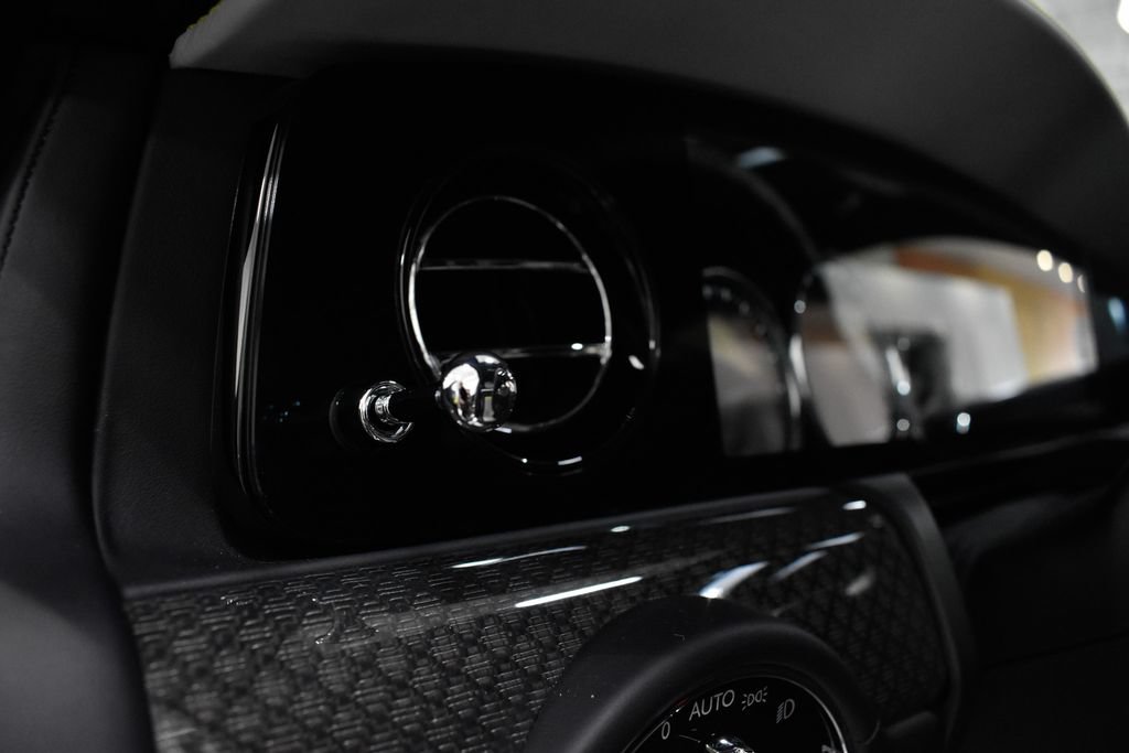 Used 2023 Rolls-Royce Ghost Black Badge w/ Black Badge Ghost Package AWD/4WD image 20
