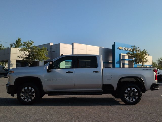 Used 2021 Chevrolet Silverado 2500 Custom w/ Custom Value Package AWD/4WD image 9
