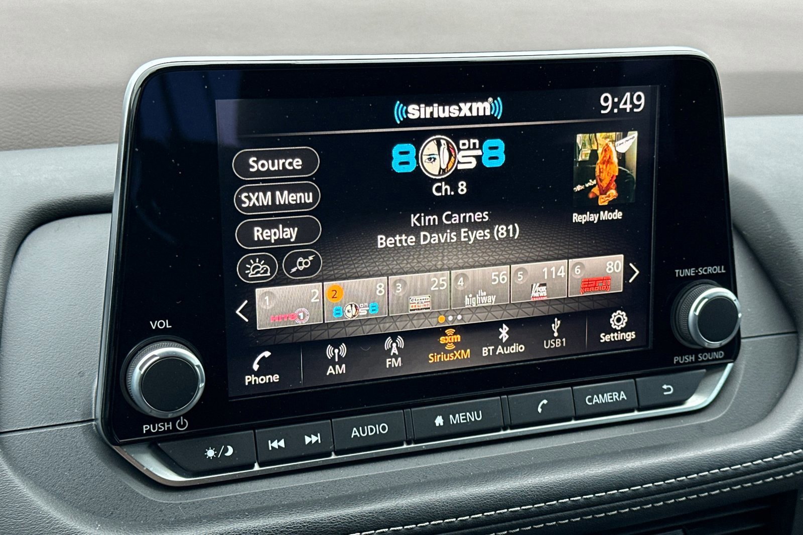 Used 2023 Nissan Rogue S image 18