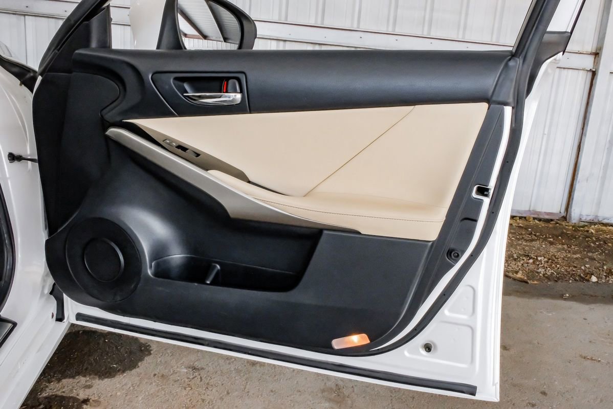 Used 2016 Lexus IS 200t RWD image 45