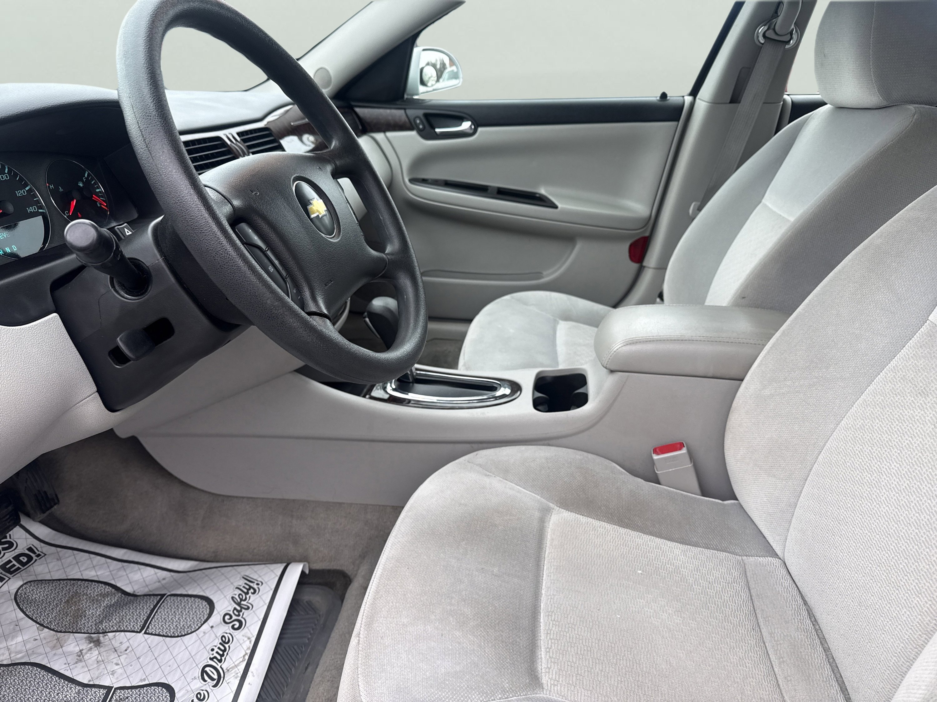 Used 2016 Chevrolet Impala LT image 15