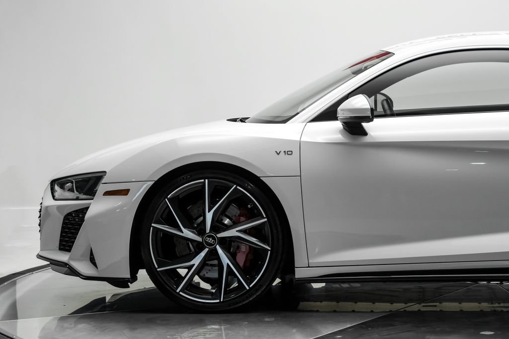 Used 2021 Audi R8 V10 RWD image 17