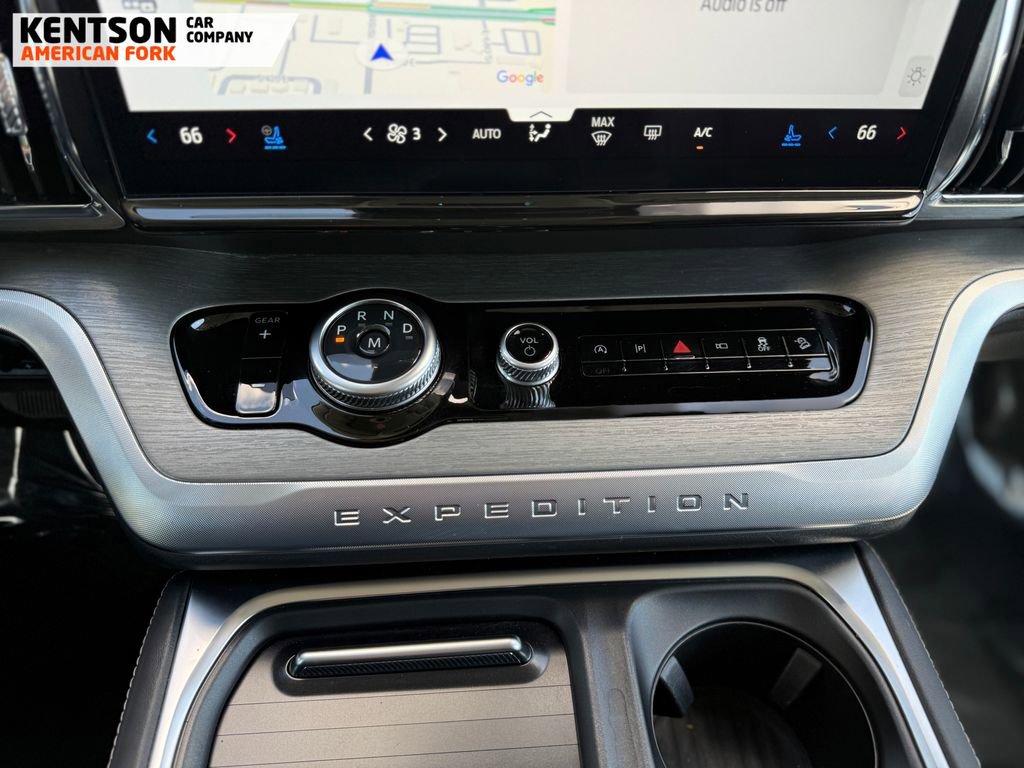 Used 2025 Ford Expedition Max Platinum image 25