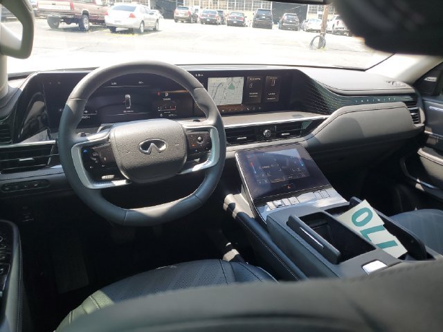 Used 2025 INFINITI QX80 Luxe w/ Cargo Package AWD/4WD image 11