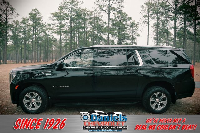 Used 2022 GMC Yukon XL SLE