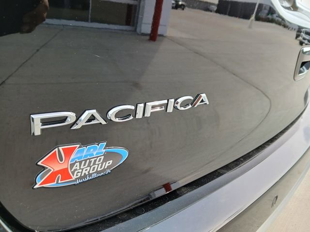 New 2026 Chrysler Pacifica Select AWD/4WD image 32