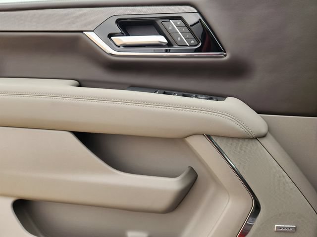 New 2026 GMC Yukon XL Elevation w/ LPO, Floor Liner Package RWD image 17