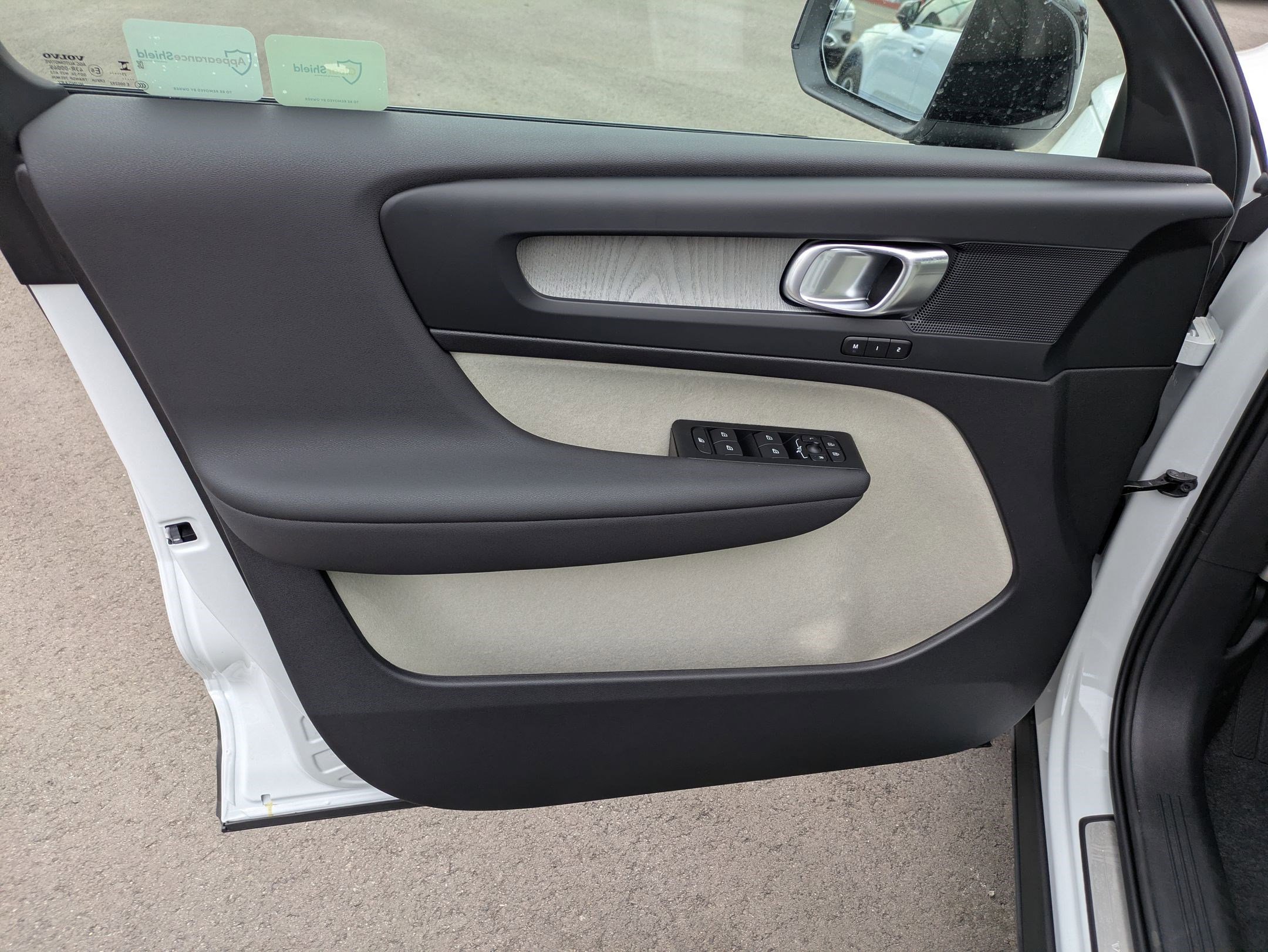 New 2026 Volvo XC40 B5 Plus w/ Protection Package Premier image 11