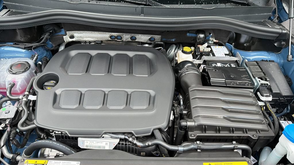 New 2026 Volkswagen Tiguan SE R-Line FWD image 33
