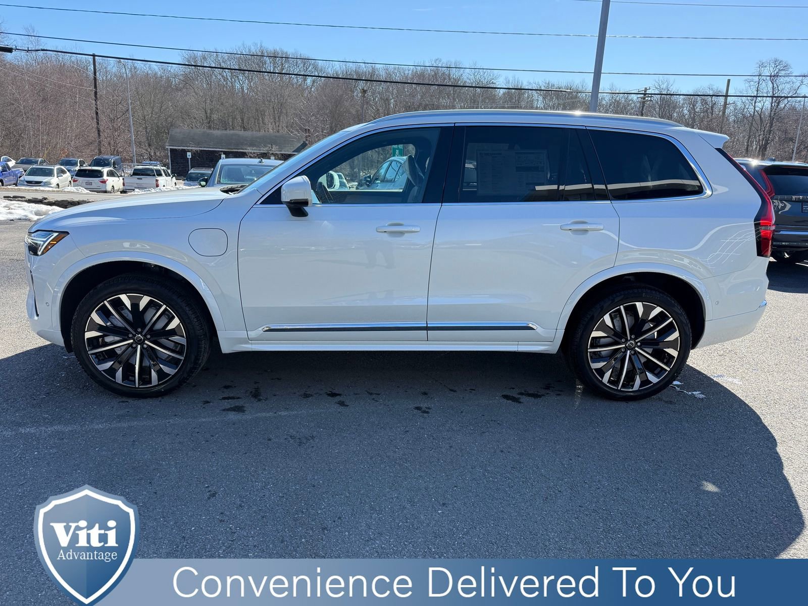 New 2026 Volvo XC90 T8 Plus w/ Protection Package Premier image 5