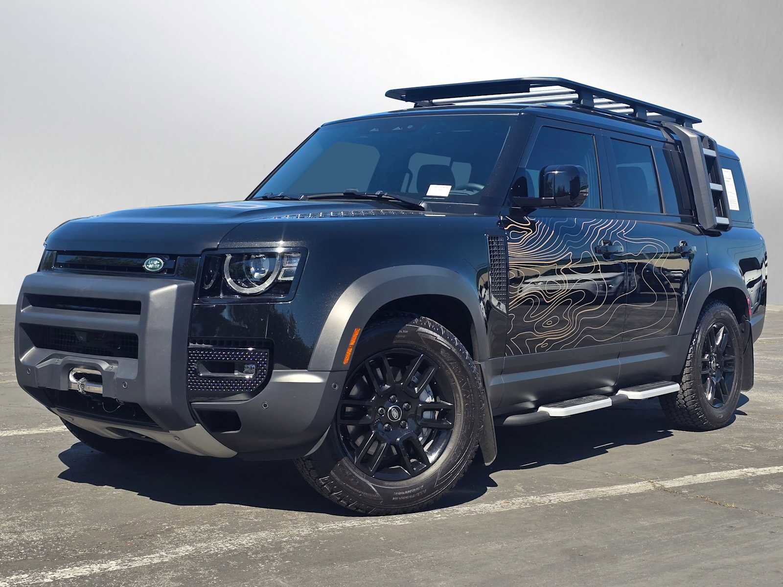 Used 2023 Land Rover Defender 130 SE image 1