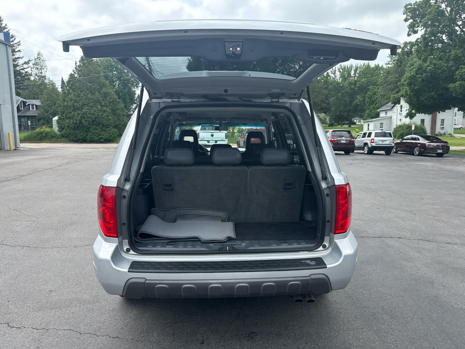 Used 2004 Honda Pilot EX image 17