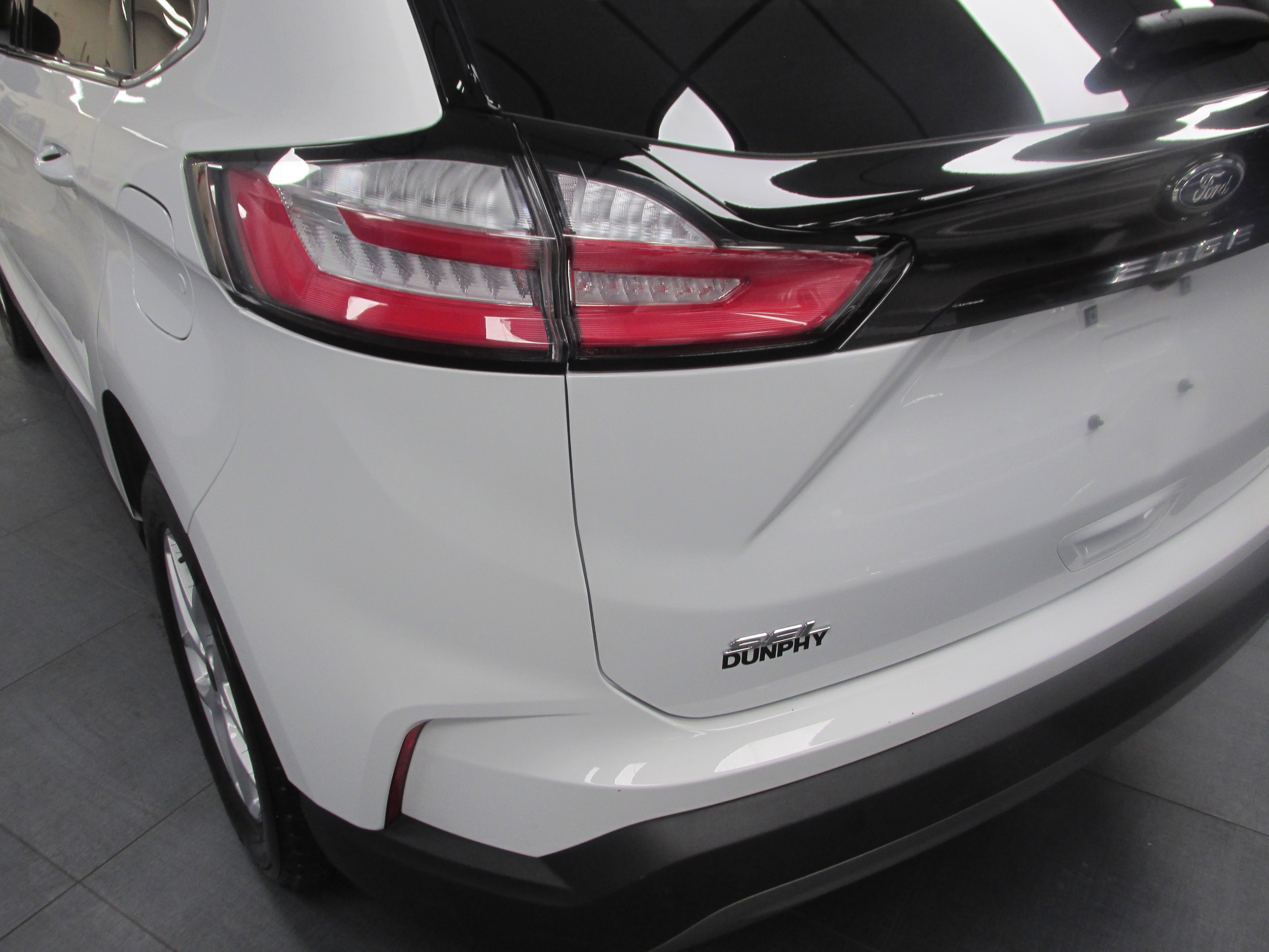 Used 2023 Ford Edge SEL w/ Convenience Package image 11