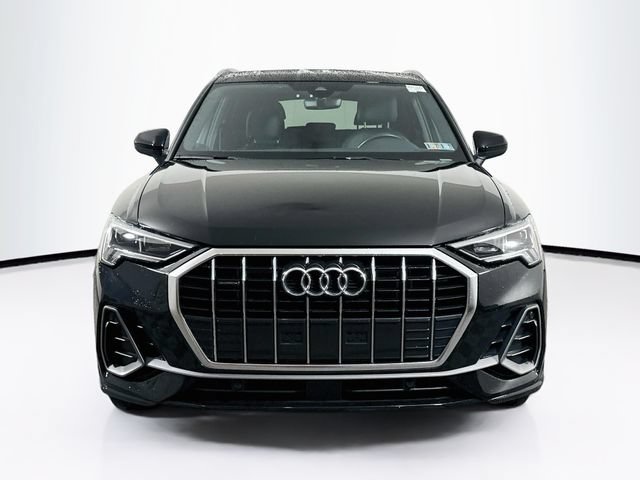 Used 2024 Audi Q3 2.0T Premium AWD/4WD image 2