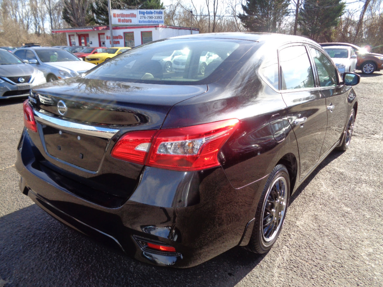 Used 2017 Nissan Sentra S image 6