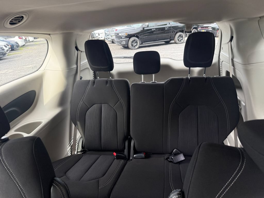 Used 2023 Chrysler Voyager LX FWD image 28