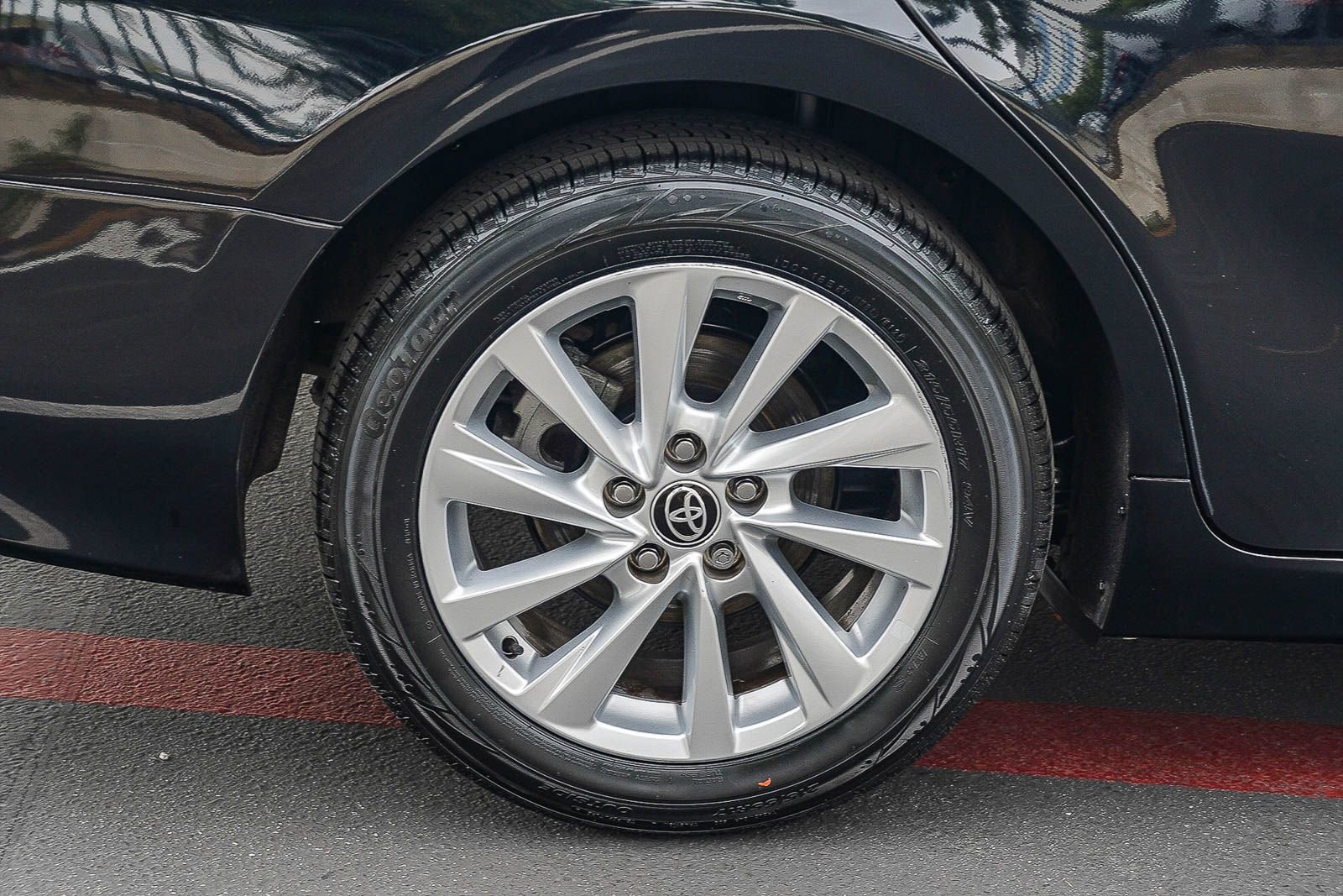 Used 2023 Toyota Camry LE w/ Protection Package (Q2) (TMS) image 13